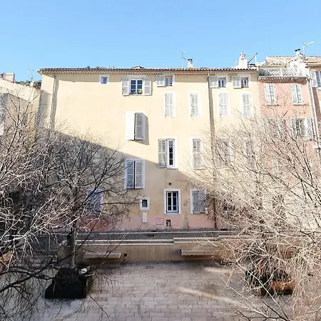 La Cle Escale Bleue, Route Du Parcours Des Arts Ppat