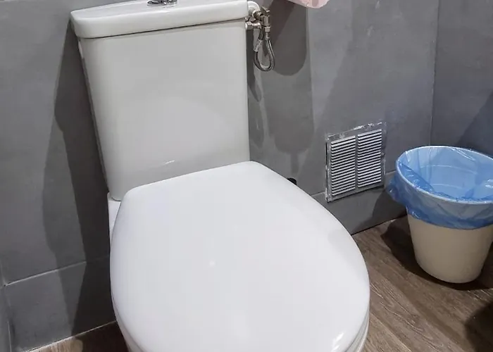 La Cle Escale Bleue, Route Du Parcours Des Arts Ppat * Hyères